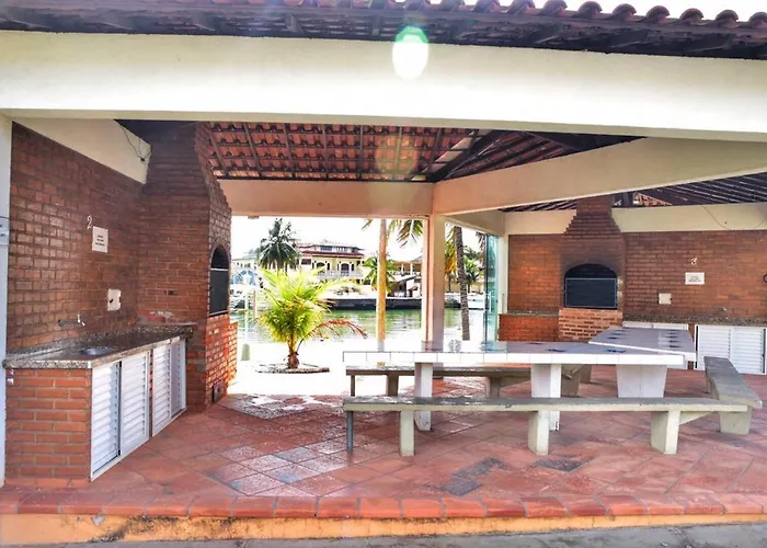 Ilha Marinas do Canal